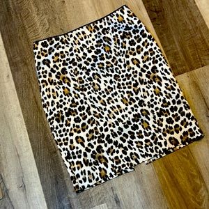 Leopard print skirt Sz 4
